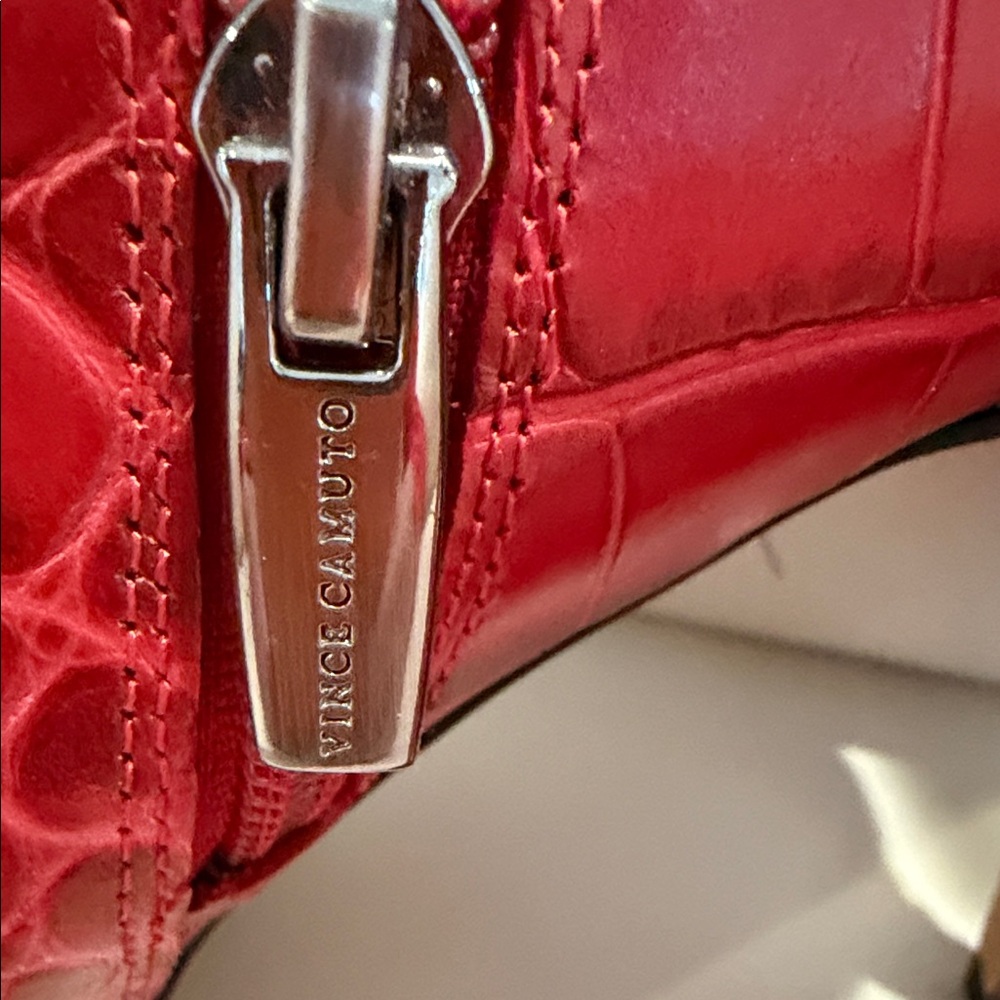 Vince Camuto Red Croc-Embossed Heeled Boots 9,5 - Picture 2 of 8